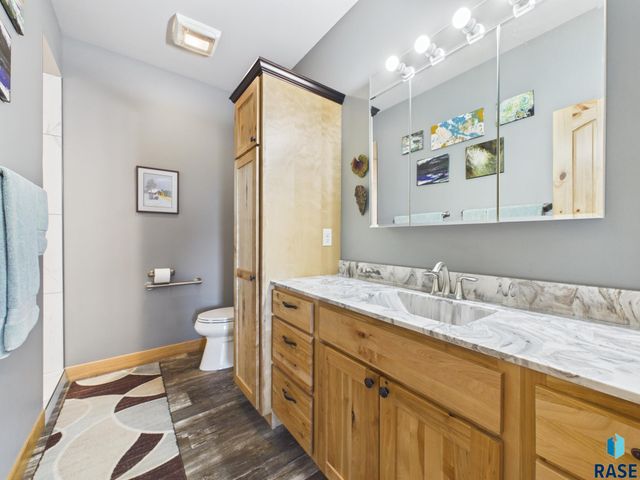 47504 Pony Meadow Ct Court, Renner, SD 57055