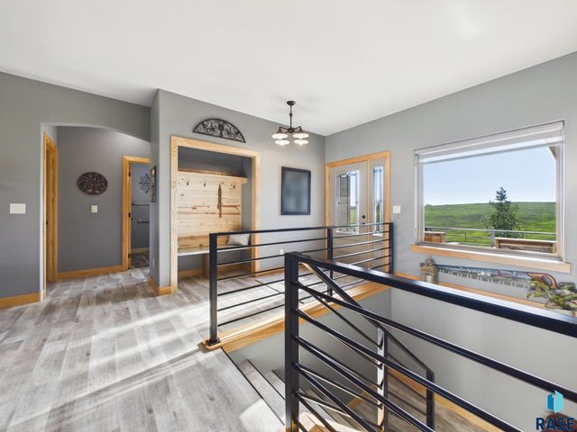 47504 Pony Meadow Ct Court, Renner, SD 57055