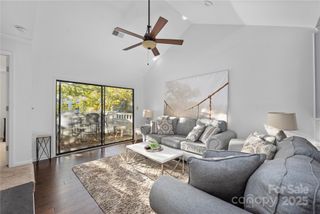 2715 Selwyn Avenue 30, Charlotte, NC 28209