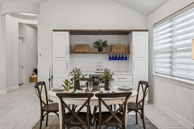 443 Huntwick Dr, Boerne, TX 78006