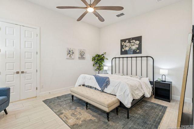 443 Huntwick Dr, Boerne, TX 78006