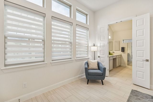 443 Huntwick Dr, Boerne, TX 78006