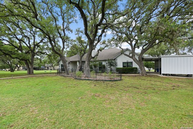 217 Wild Horse, Pipe Creek, TX 78063