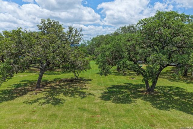 217 Wild Horse, Pipe Creek, TX 78063