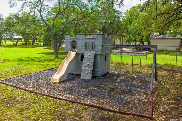 217 Wild Horse, Pipe Creek, TX 78063