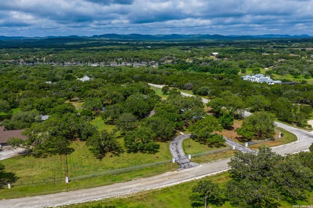 217 Wild Horse, Pipe Creek, TX 78063