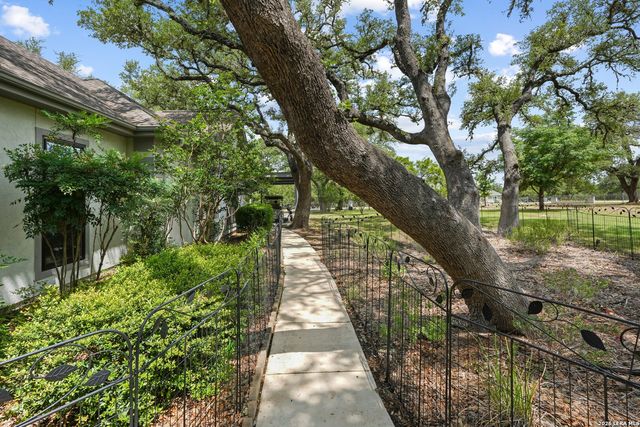 217 Wild Horse, Pipe Creek, TX 78063