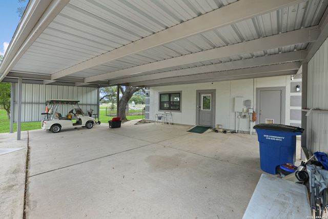 217 Wild Horse, Pipe Creek, TX 78063