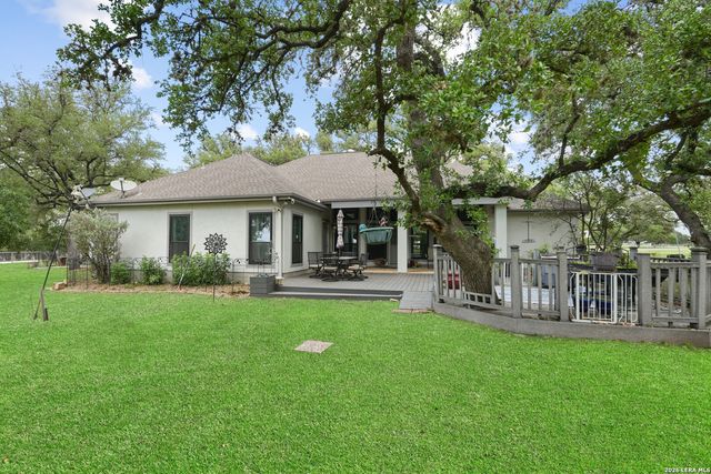 217 Wild Horse, Pipe Creek, TX 78063
