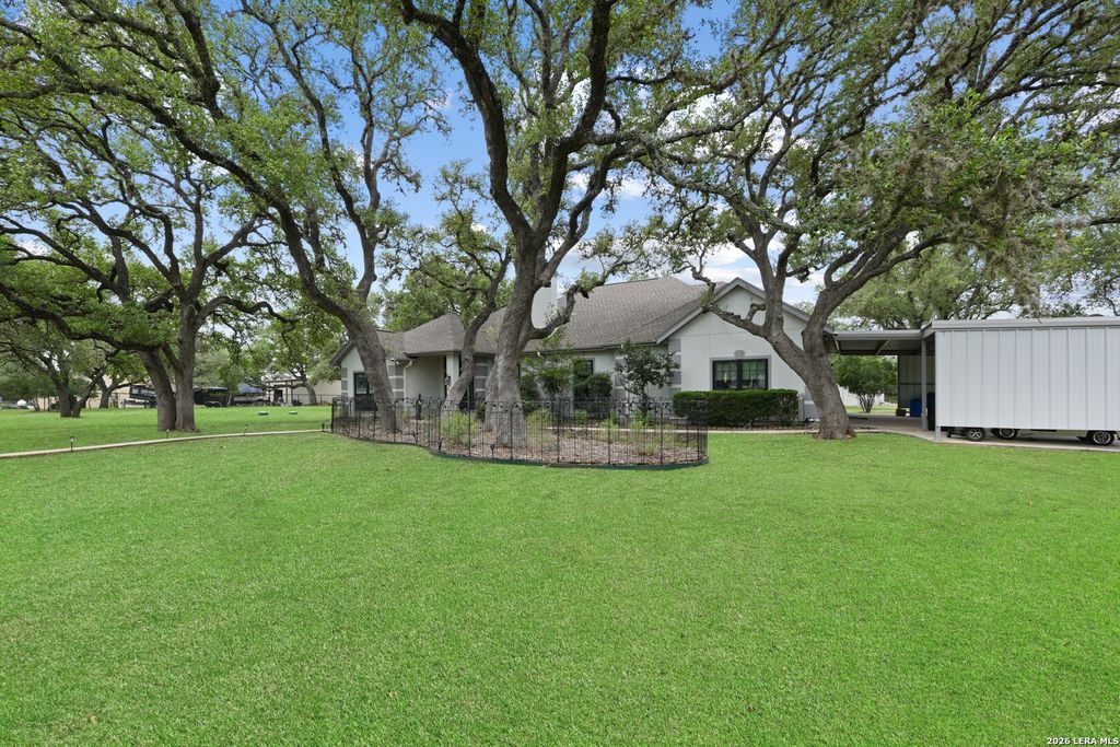 217 Wild Horse, Pipe Creek, TX 78063