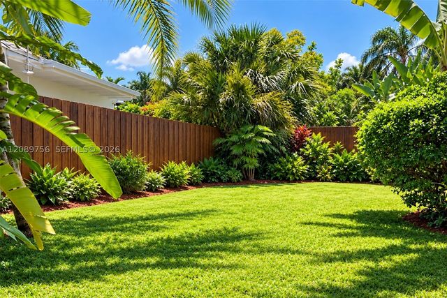 1760 NE 13th St, Fort Lauderdale, FL 33304