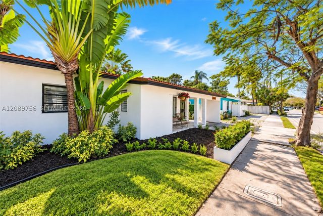 1760 NE 13th St, Fort Lauderdale, FL 33304