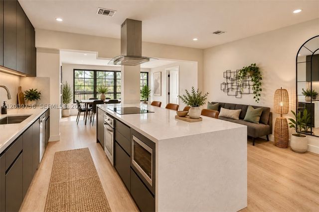 1760 NE 13th St, Fort Lauderdale, FL 33304