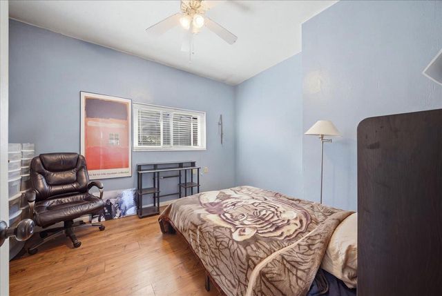 9075 Meadow Ln, Newcastle, CA 95658