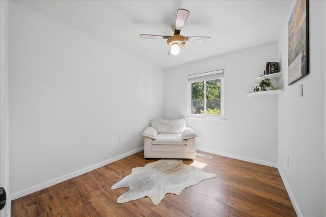 9075 Meadow Ln, Newcastle, CA 95658