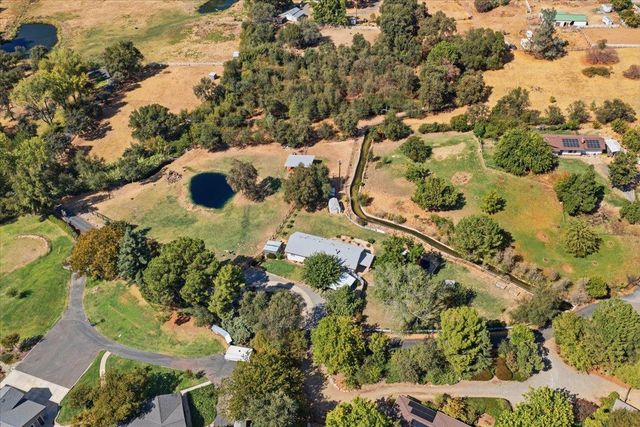 9075 Meadow Ln, Newcastle, CA 95658