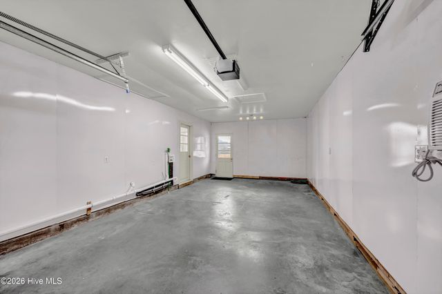 4014 Lake Avenue, Wilmington, NC 28403