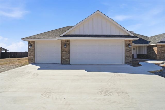 6095 SW 112th St, Lawton, OK 73505