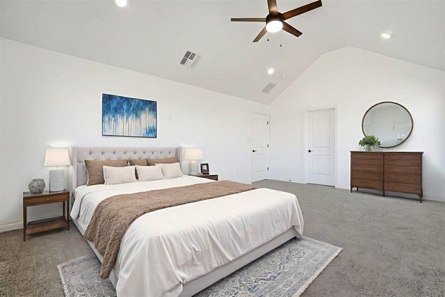 6095 SW 112th St, Lawton, OK 73505