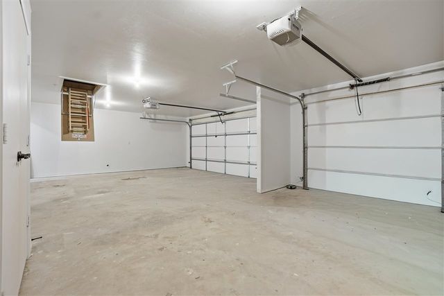 6095 SW 112th St, Lawton, OK 73505