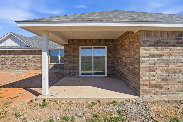 6095 SW 112th St, Lawton, OK 73505