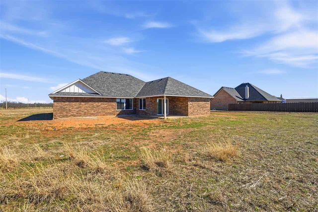 6095 SW 112th St, Lawton, OK 73505