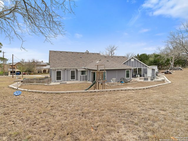 219 Victoria, Kerrville, TX 78028