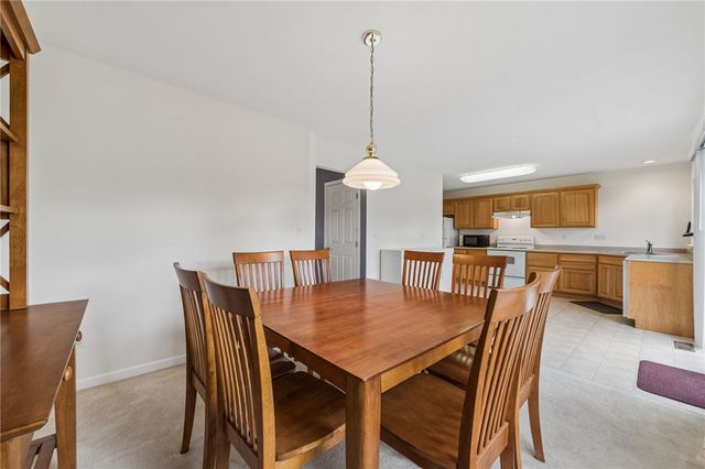 204 Blue Grass Cir, Monroeville, PA 15146