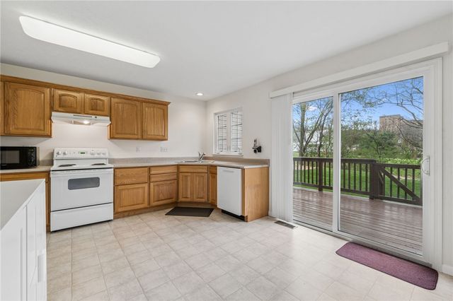 204 Blue Grass Cir, Monroeville, PA 15146