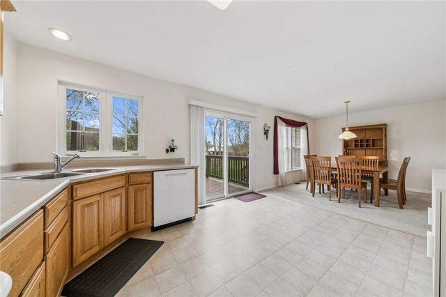 204 Blue Grass Cir, Monroeville, PA 15146