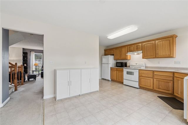 204 Blue Grass Cir, Monroeville, PA 15146