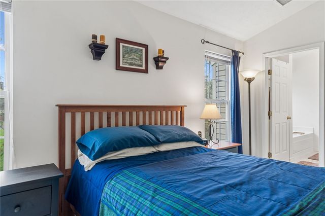 204 Blue Grass Cir, Monroeville, PA 15146