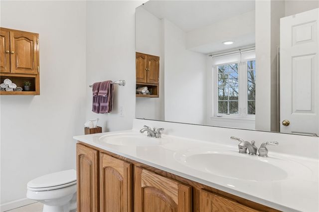 204 Blue Grass Cir, Monroeville, PA 15146