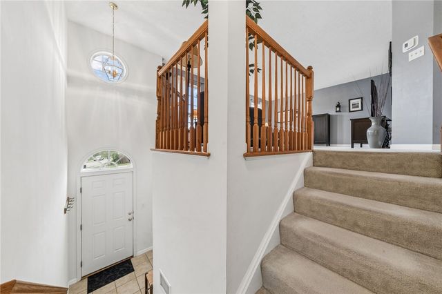 204 Blue Grass Cir, Monroeville, PA 15146
