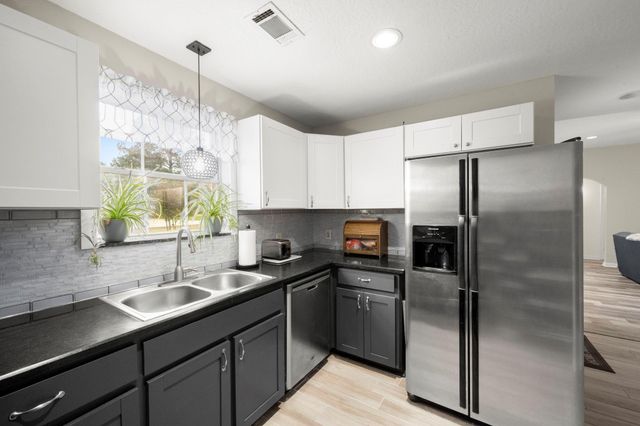 10807 Amar Drive, Conroe, TX 77303
