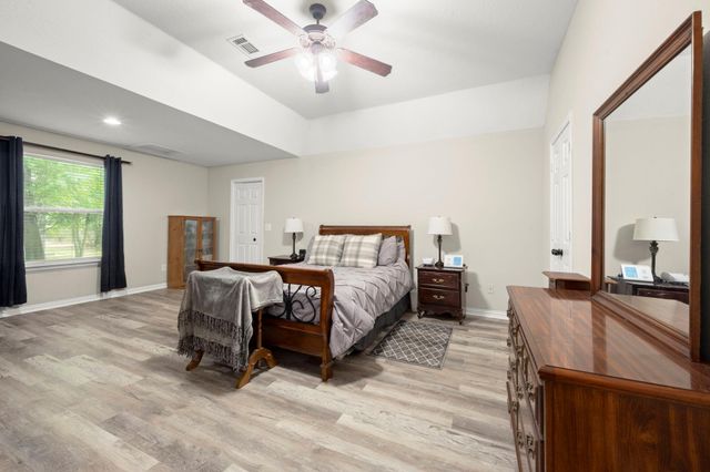 10807 Amar Drive, Conroe, TX 77303
