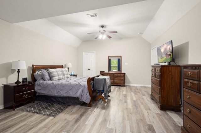 10807 Amar Drive, Conroe, TX 77303