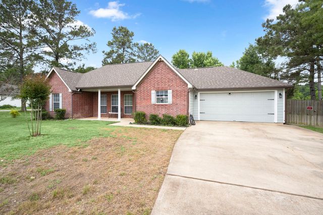 10807 Amar Drive, Conroe, TX 77303