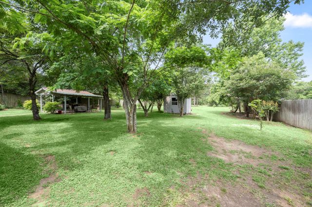10807 Amar Drive, Conroe, TX 77303