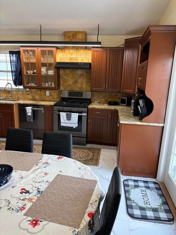 5359 SE Dell Street, Stuart, FL 34997