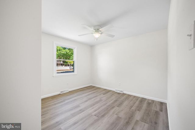 1908 CATES RD, Mays Landing, NJ 08330