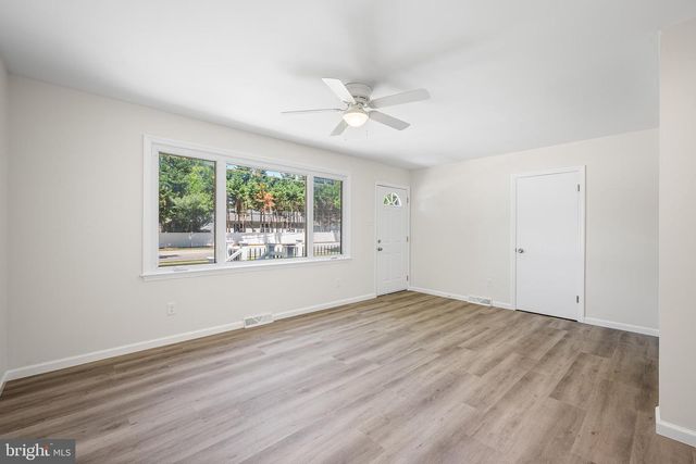 1908 CATES RD, Mays Landing, NJ 08330