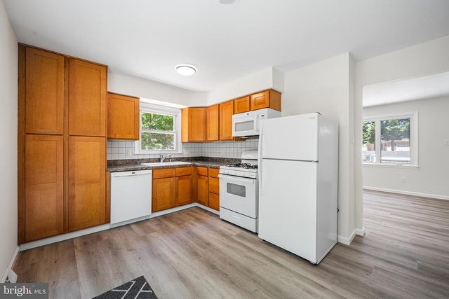 1908 CATES RD, Mays Landing, NJ 08330