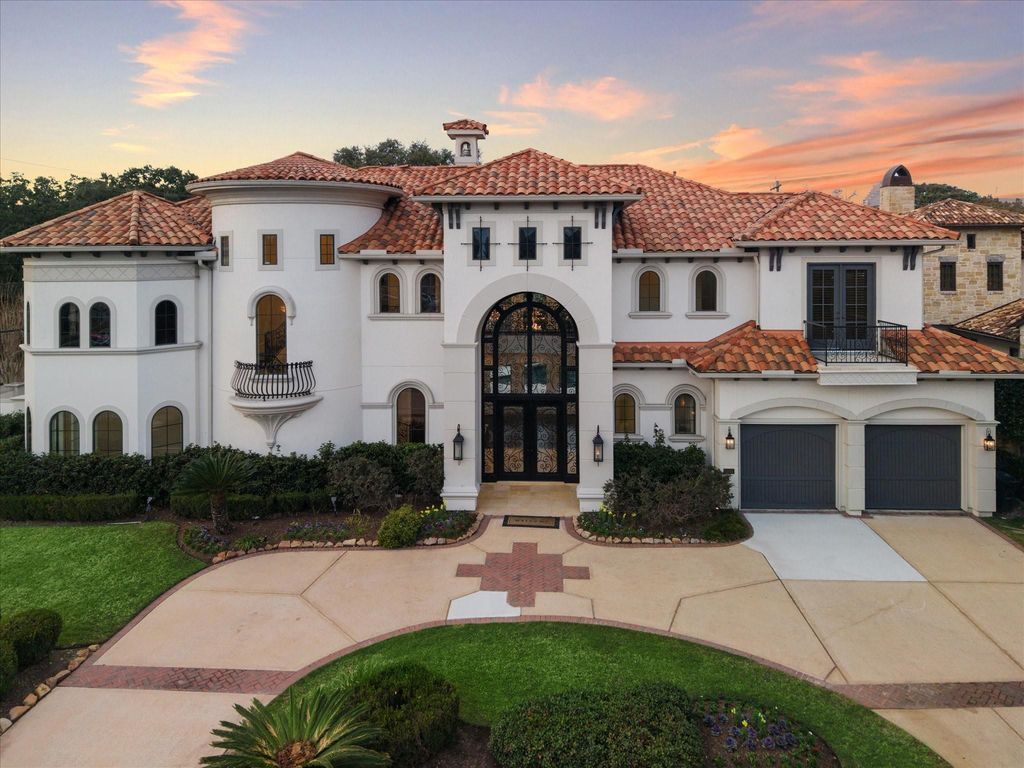 5101 Huckleberry Circle, Houston, TX 77056