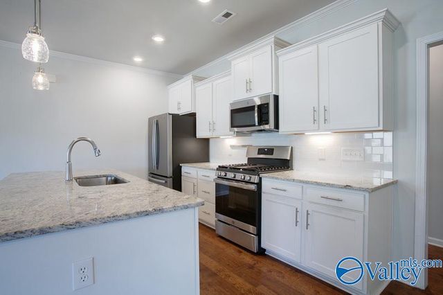 16224 Trestle Street SE, Huntsville, AL 35803