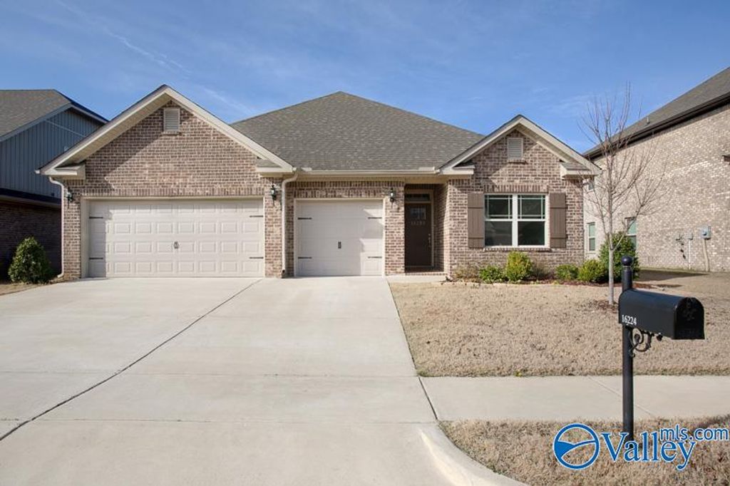 16224 Trestle Street SE, Huntsville, AL 35803