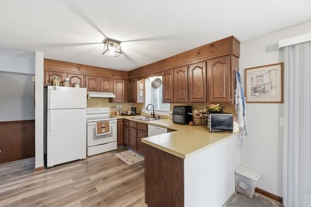 23 Karen Drive, Ludlow, MA 01056