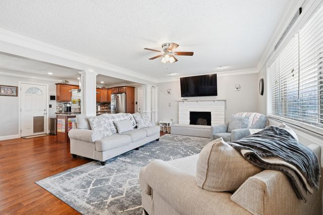 1067 Mount Vernon Rd, Hurricane, WV 25526