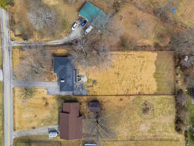 1067 Mount Vernon Rd, Hurricane, WV 25526