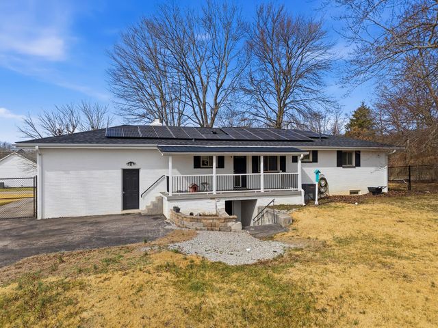 1067 Mount Vernon Rd, Hurricane, WV 25526